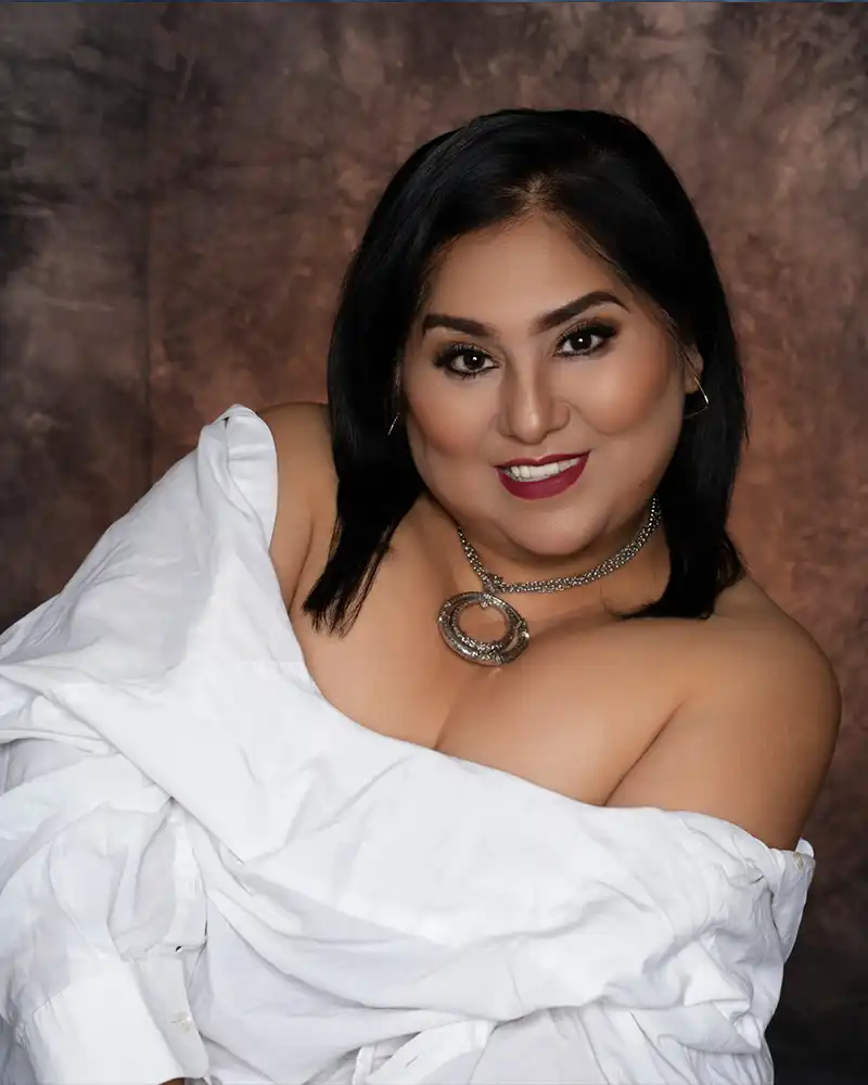 Petite Glamour Modelos July 2026 - 12